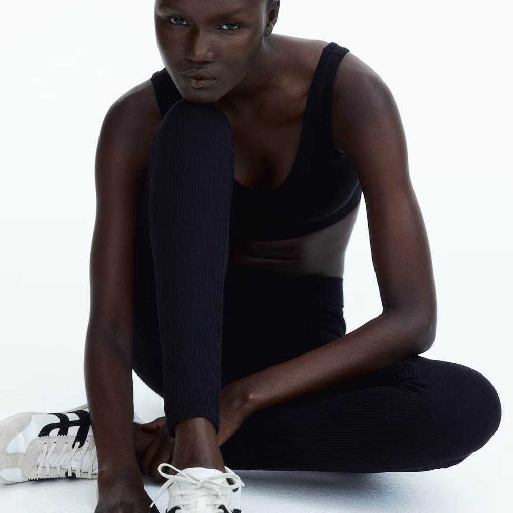 H&M black 4 piece workout set | sports bra, tank, bike shorts + leggings – XL